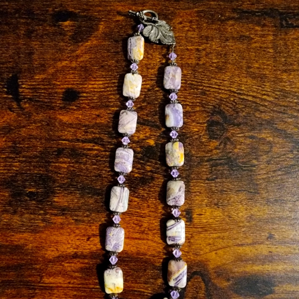 Handmade 18in purple/tan/white beaded necklace